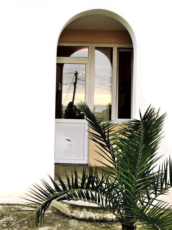 Sunset Guest House Гагра Екстер'єр фото